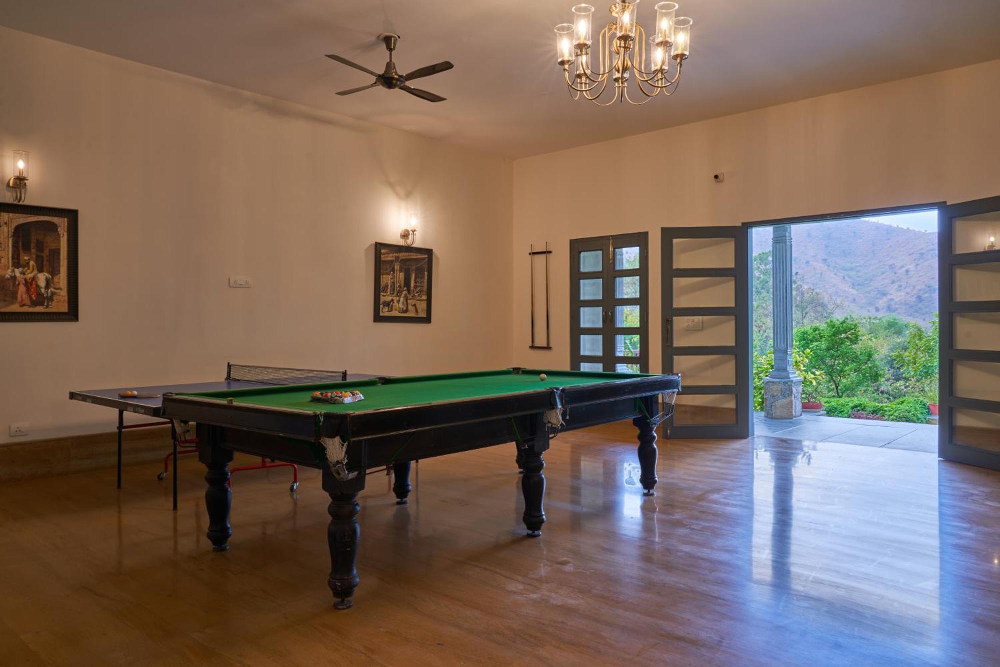 The Hunting Lodge Resort Udaipur - Villas & Pool Dabok Exterior photo